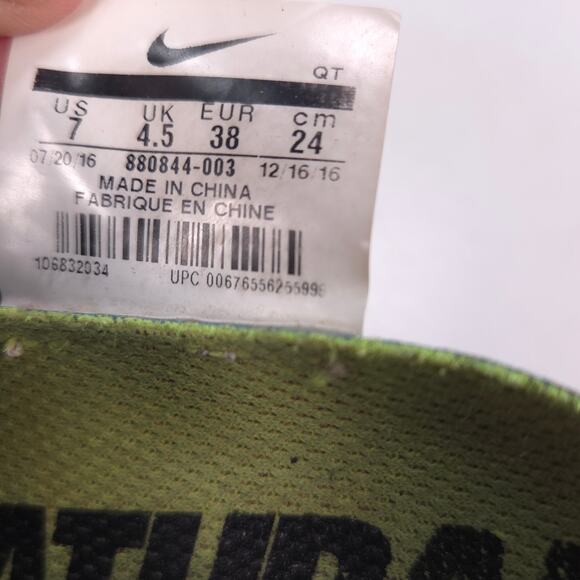 Nike Free RN Flyknit Athletic Training Shoe Womens Size 7 880844-003 Gray Black - Picture 10 of 10